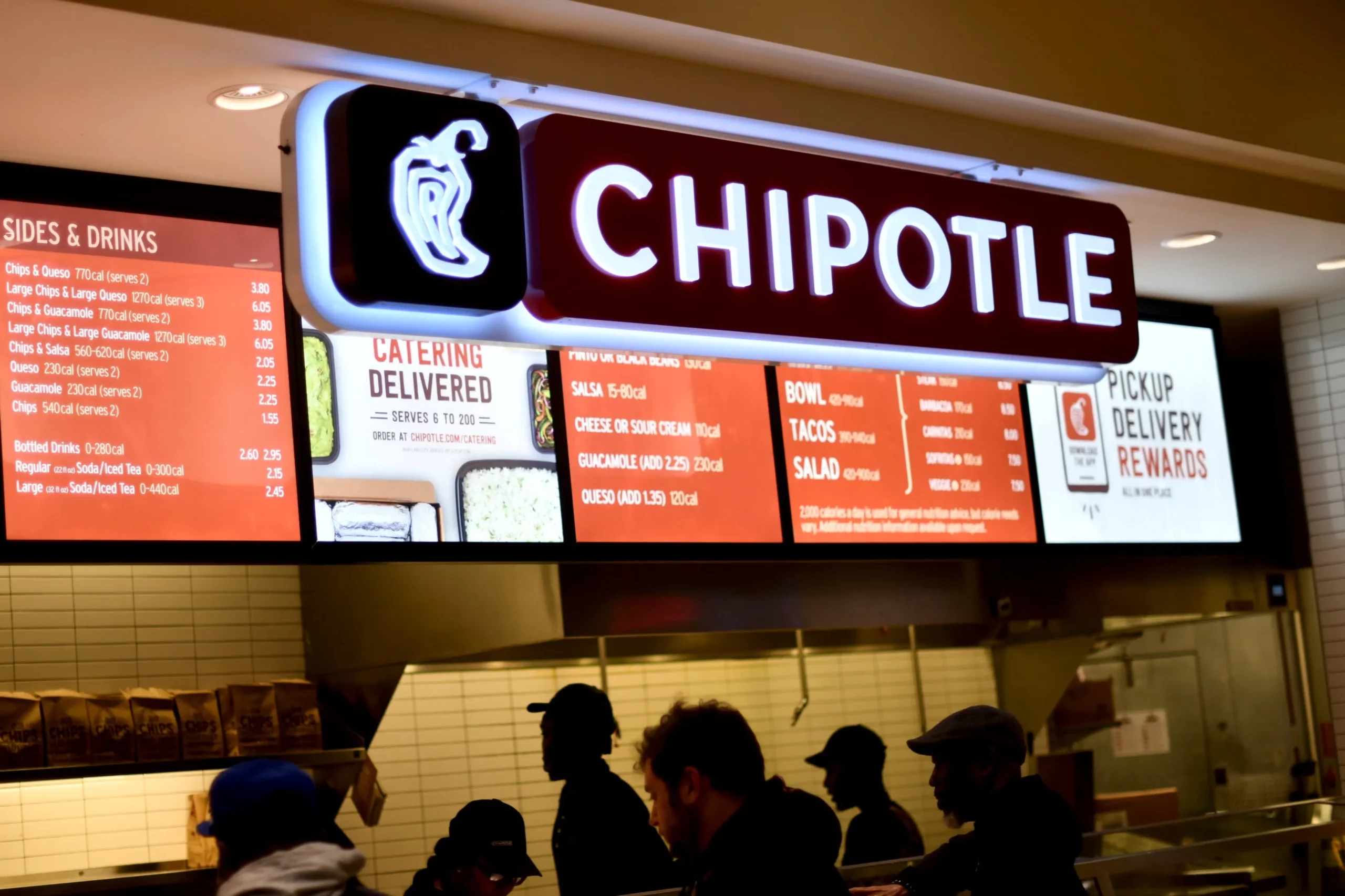 is there a chipotle in ottawa        <h3 class=
